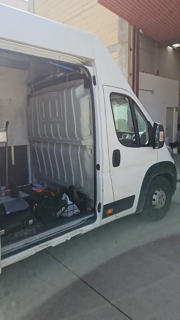 Citroen Jumper Jumper Chasis Cb. 2.0BlueHDi 35 L4 Heavy 130 Blanco - 1