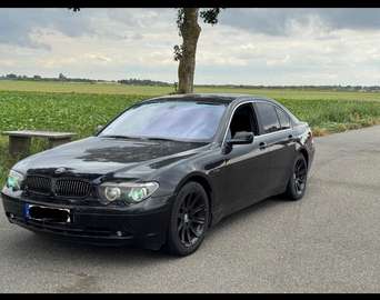 735i