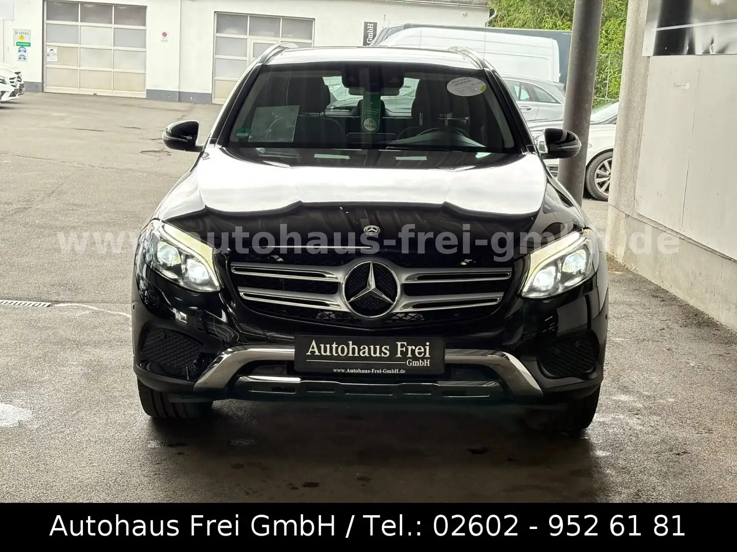 Mercedes-Benz GLC 250 d 4Matic 1-HAND*PANO*KAMERA*COMAND*TOT* Schwarz - 2