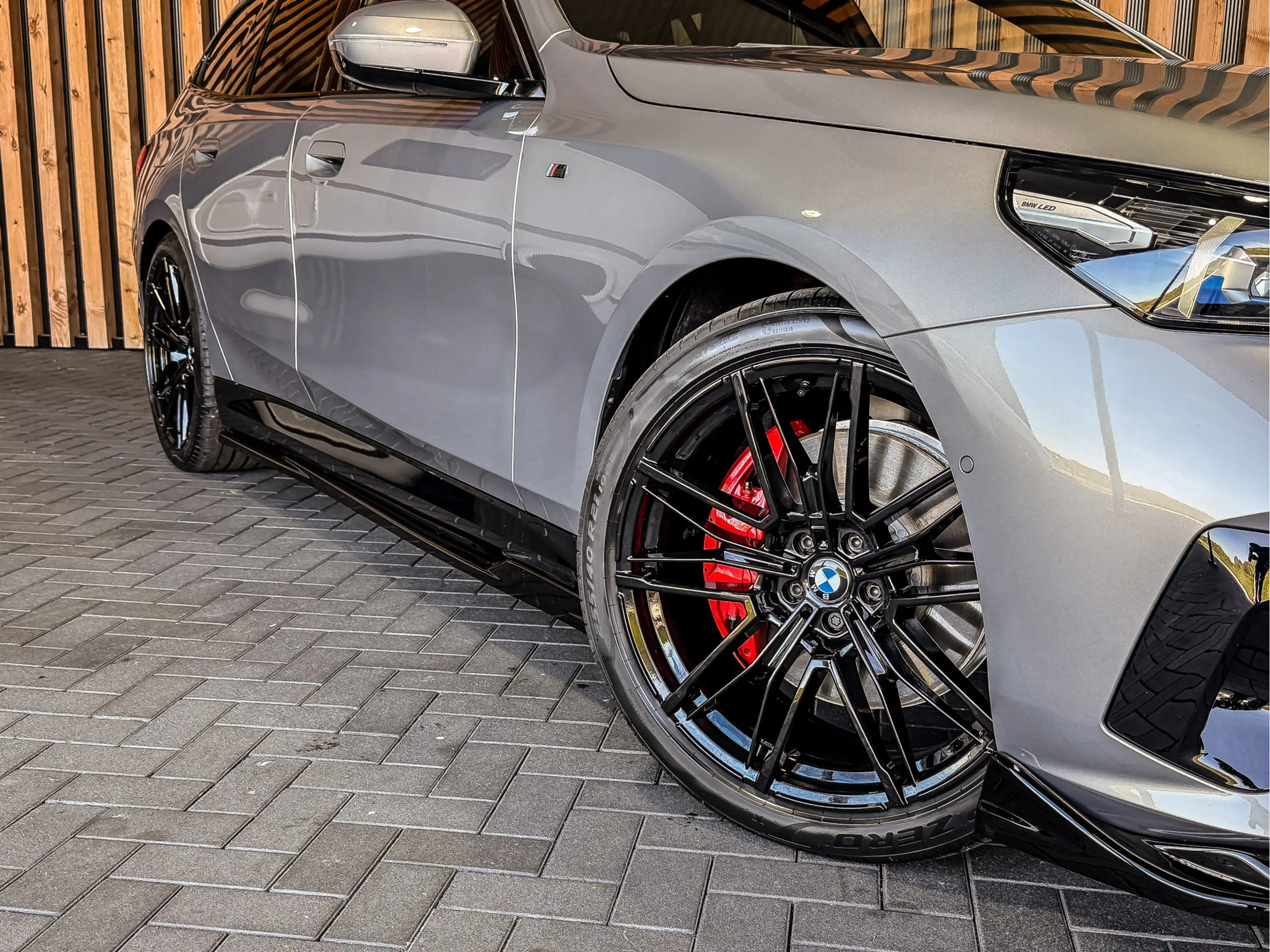 BMW 550 5-serie Touring 550e xDrive 490PK M-Sport | 4 WIEL — photo 39
