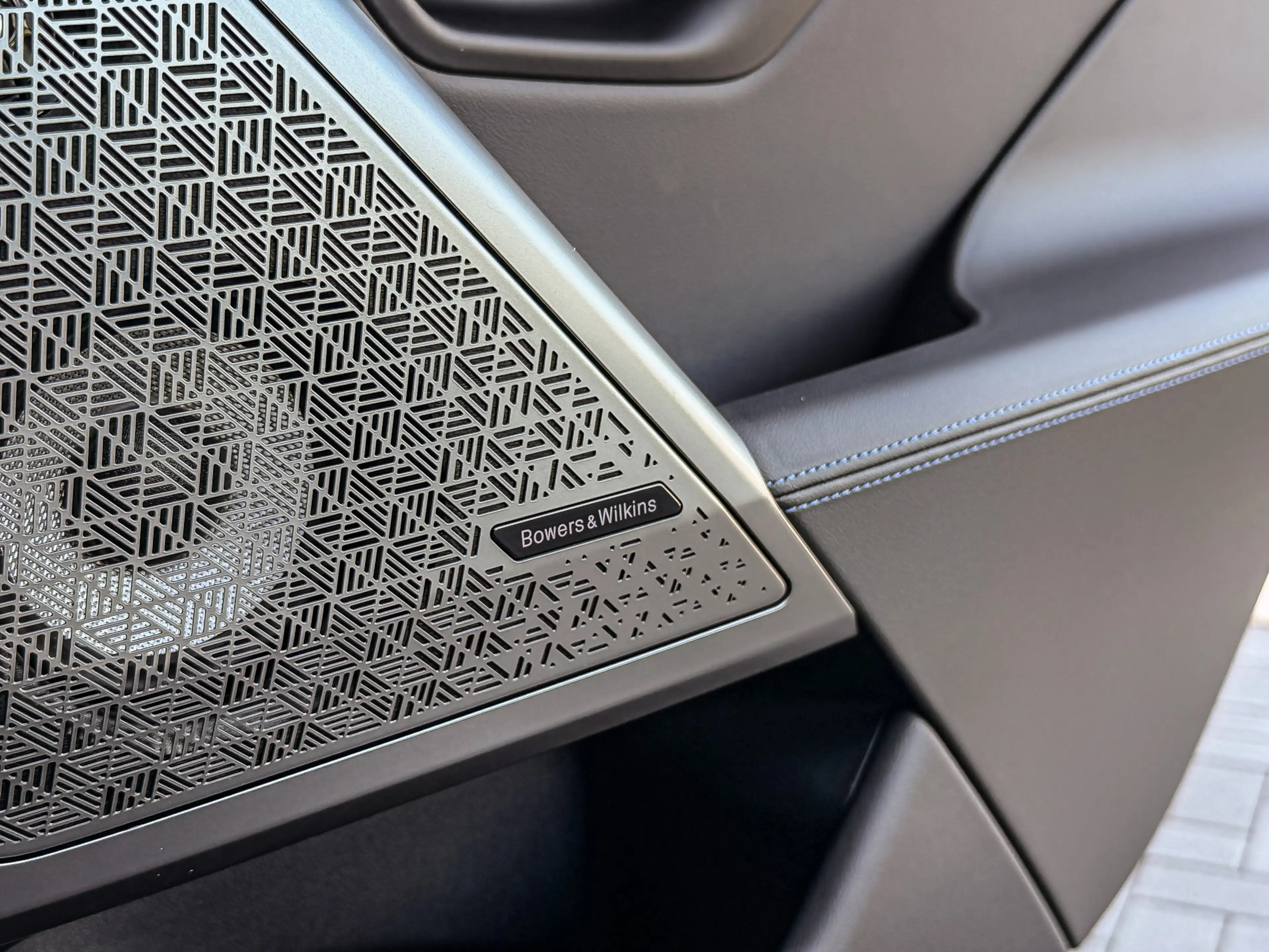 BMW 550 5-serie Touring 550e xDrive 490PK M-Sport | 4 WIEL — photo 10