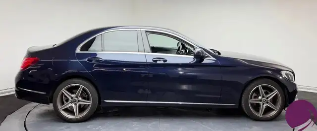 Mercedes-Benz C-Class view 4