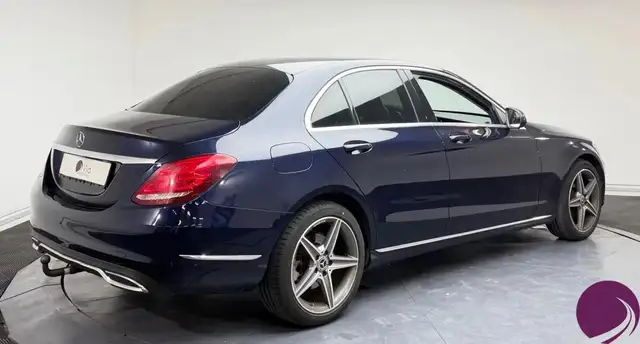 Mercedes-Benz C-Class view 5