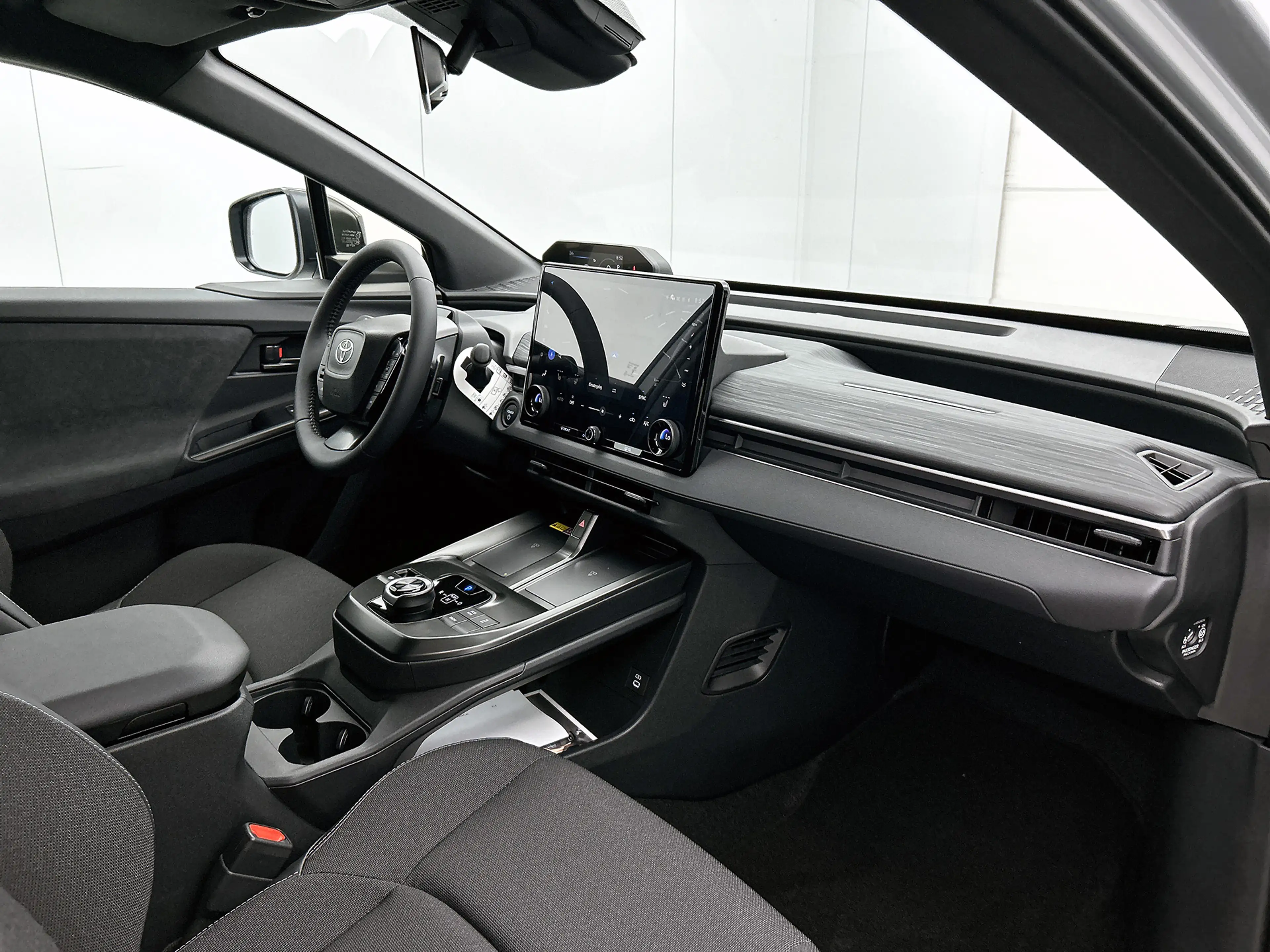 Toyota C-HR+ First Edition 77 kWh *EV-Deal* | Stoel en stuurwie — photo 7