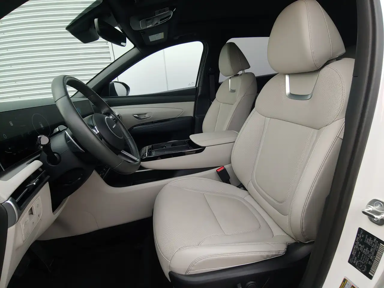 Hyundai TUCSON снимка Hyundai TUCSON
