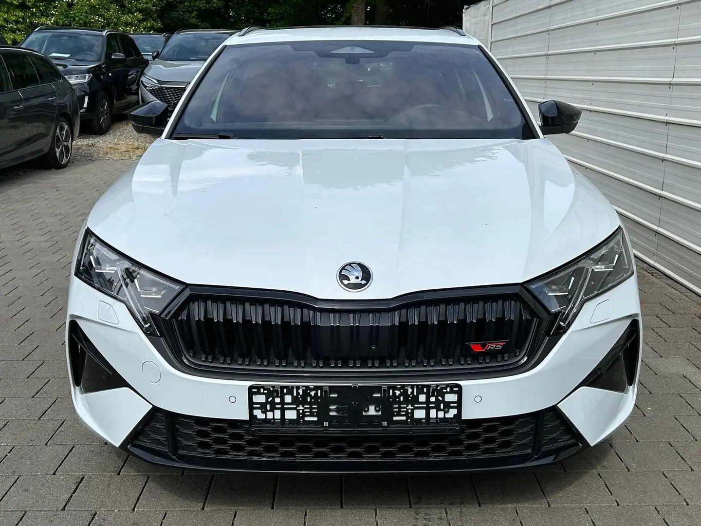 Skoda Octavia Combi RS Kombi 2.0 TSI DSG 265 PS AHK*Panorama*... Weiß - 2