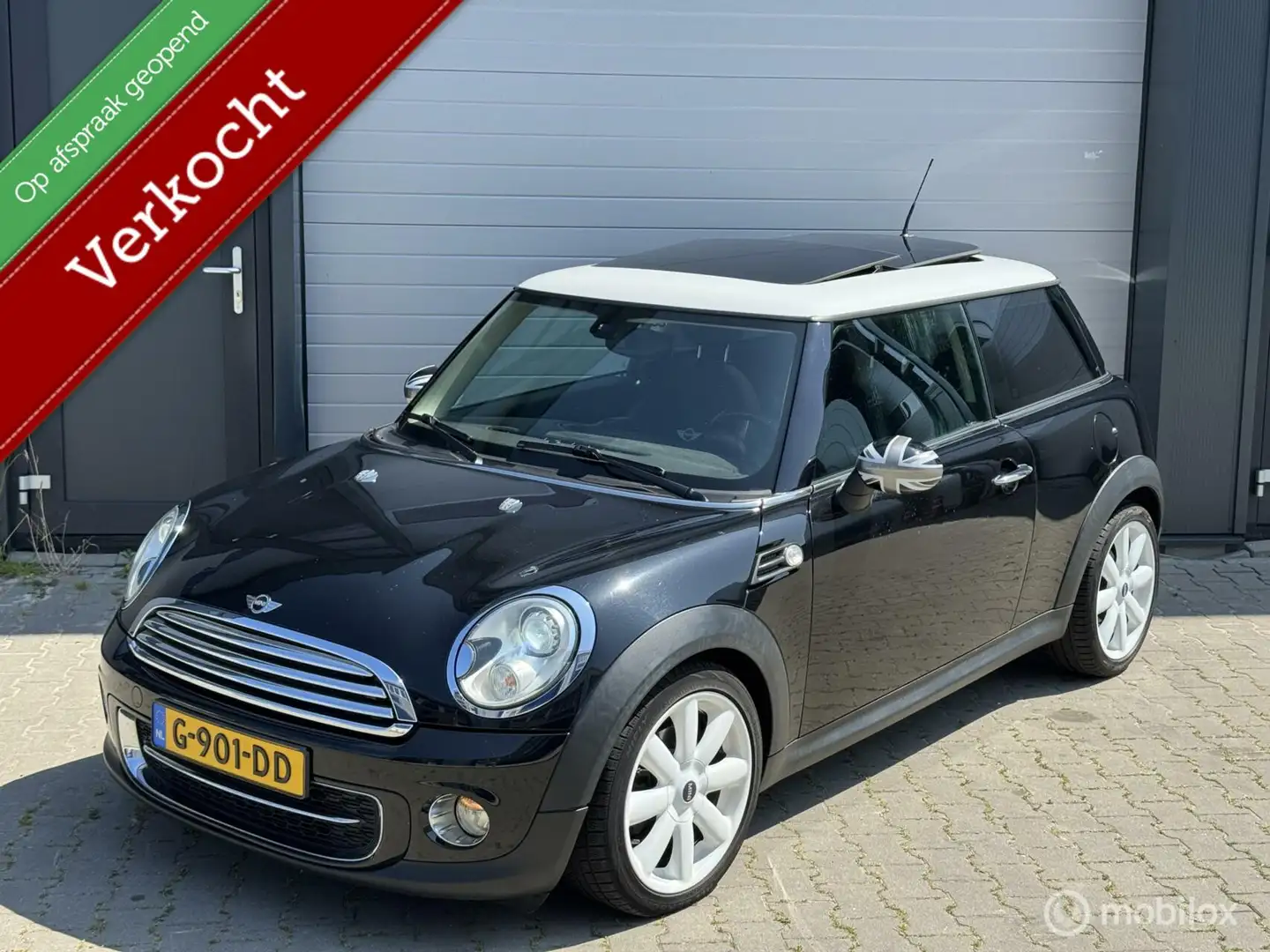 MINI Cooper D Mini 1.6 10 Years II Navi| Pano| Pdc| Stoelve Siyah - 1