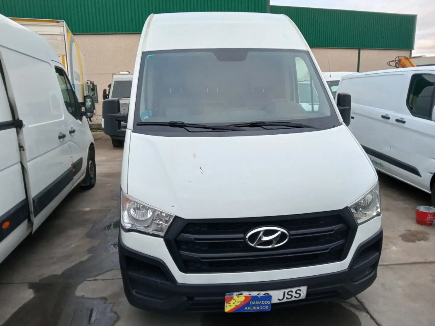 Hyundai H350 Fg. 2.5CRDI Essence 5.5M Blanco - 1