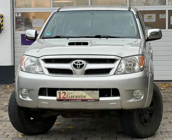 Toyota Hilux *DOPPELKABINE*4x4*