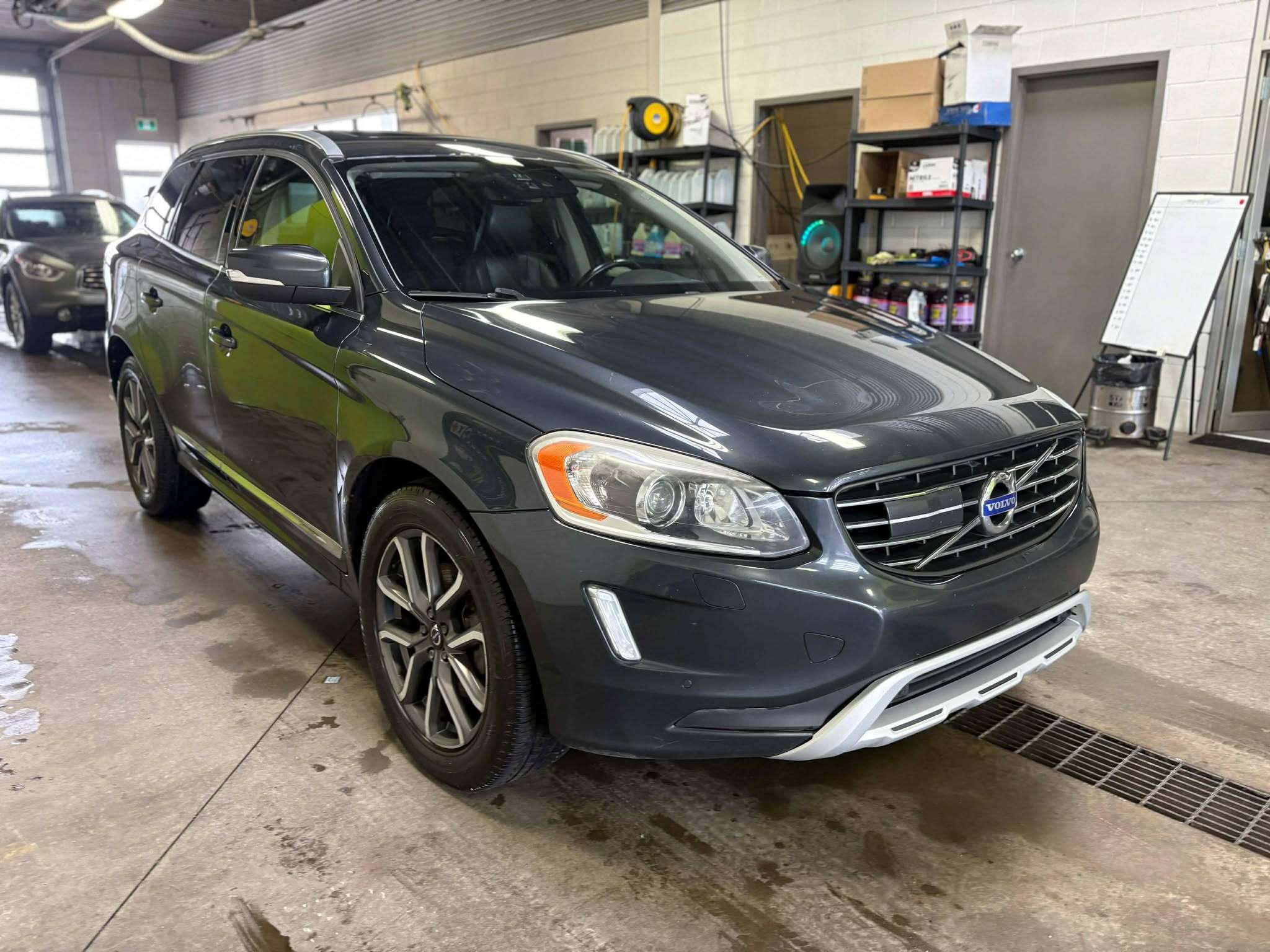 2016 Volvo XC60