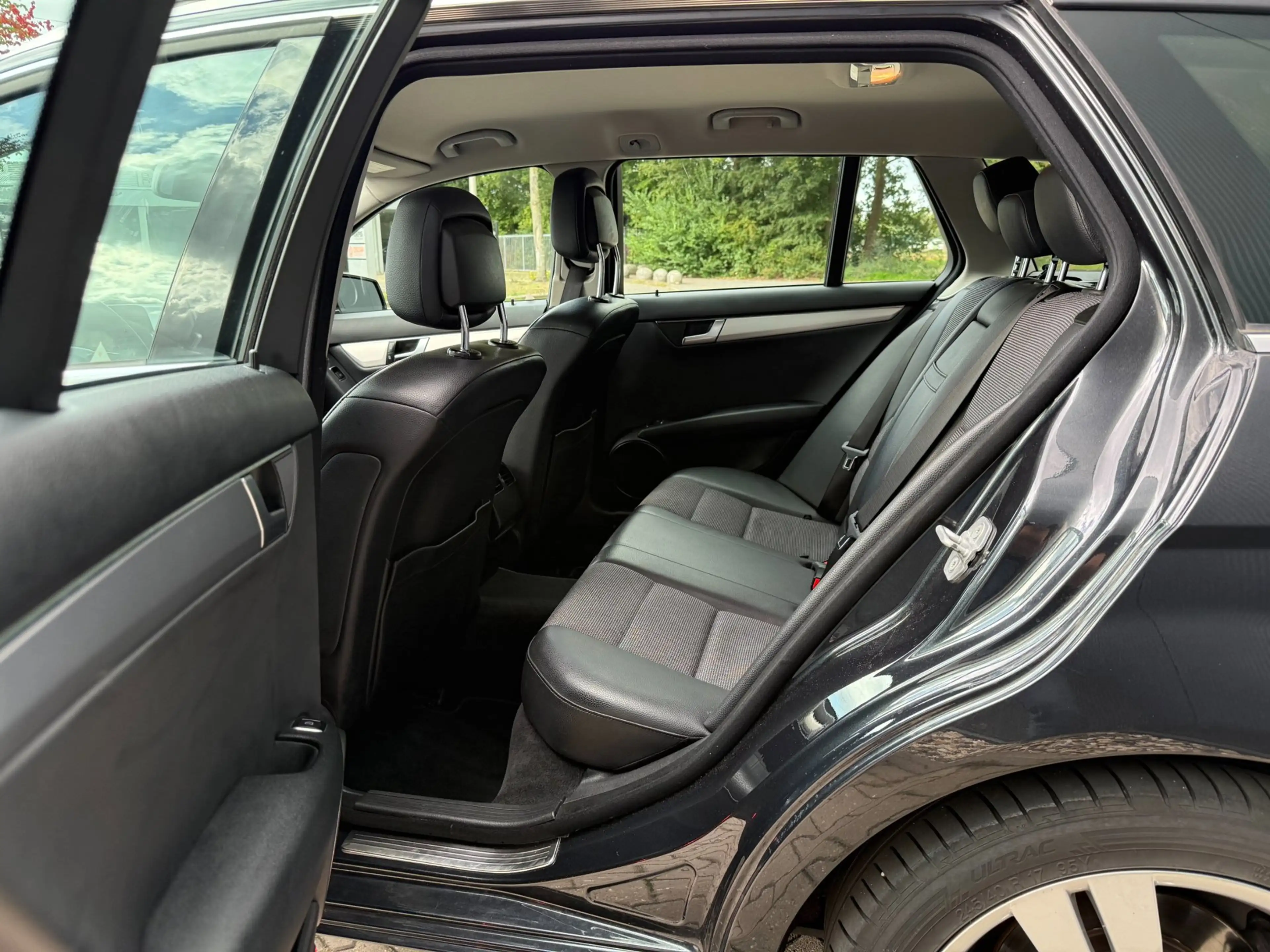 Mercedes-Benz C 180 Estate Business Class Avantgarde Airco Cruise Navi — photo 14