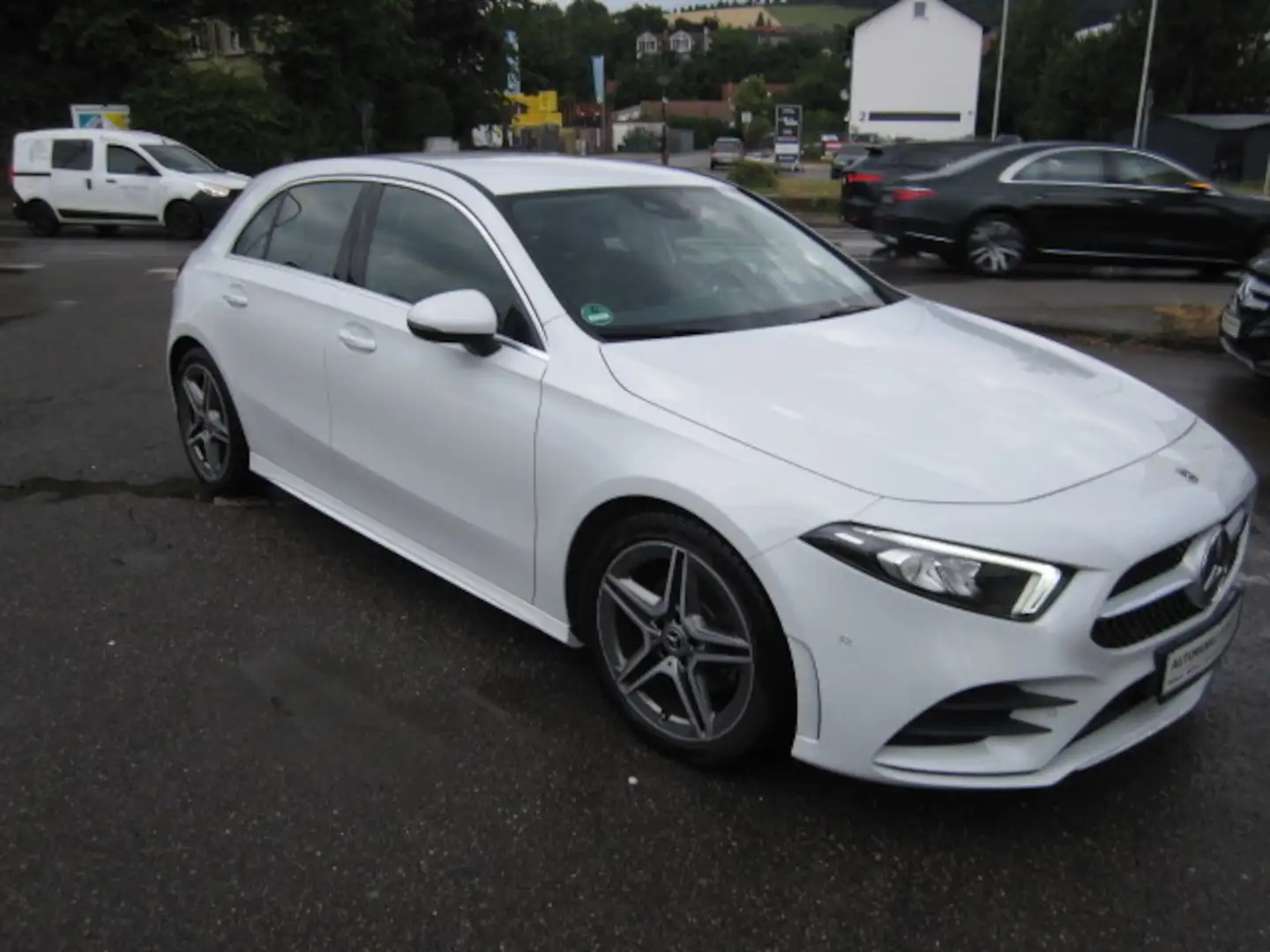 Mercedes-Benz A 200 ~ AMG ~ Leder ~ Automatik ~ Navi ~ Blanc - 2