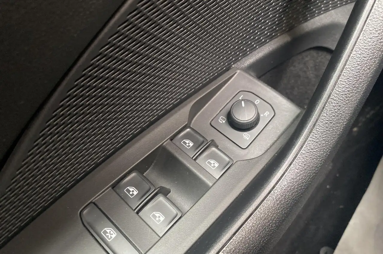 Skoda Octavia Ambition, миниатюра 17