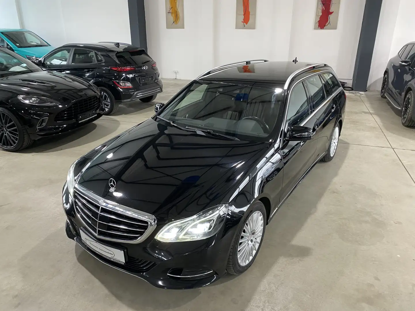 Mercedes-Benz E 350 BT T 4M Elegance Leder AIR DIS STHZG LED Schwarz - 2