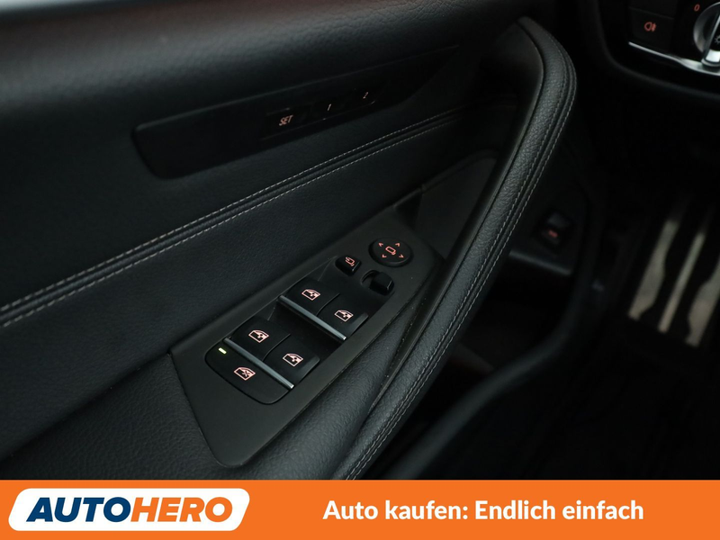 BMW 530 530d xDrive M Sport*NAVI*TEMPO*PDC*SHZ*LIM* — photo 31