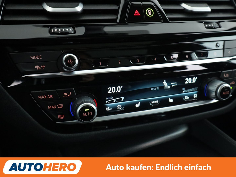 BMW 530 530d xDrive M Sport*NAVI*TEMPO*PDC*SHZ*LIM* — photo 25