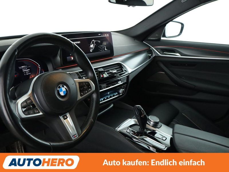 BMW 530 530d xDrive M Sport*NAVI*TEMPO*PDC*SHZ*LIM* — photo 11