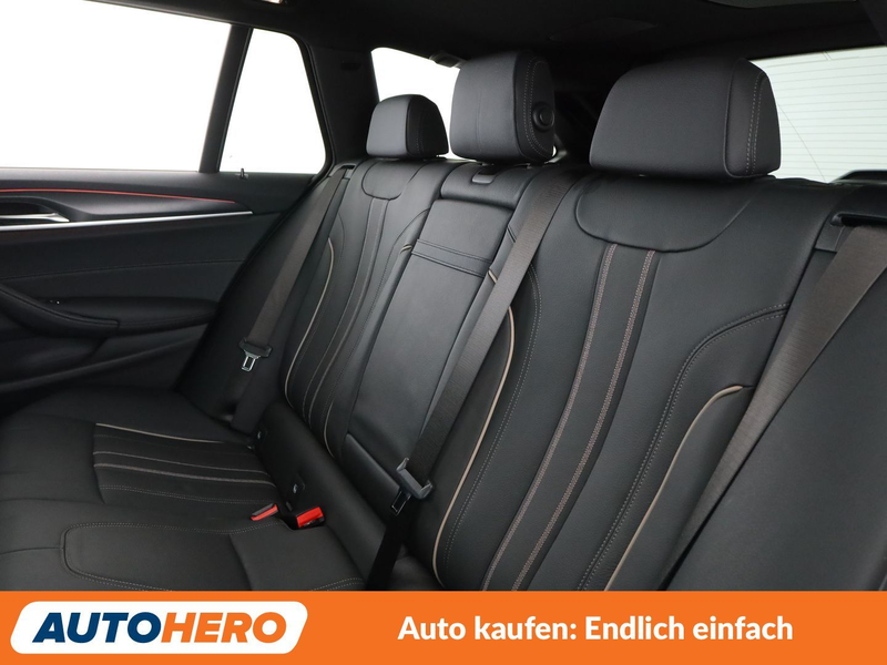 BMW 530 530d xDrive M Sport*NAVI*TEMPO*PDC*SHZ*LIM* — photo 14
