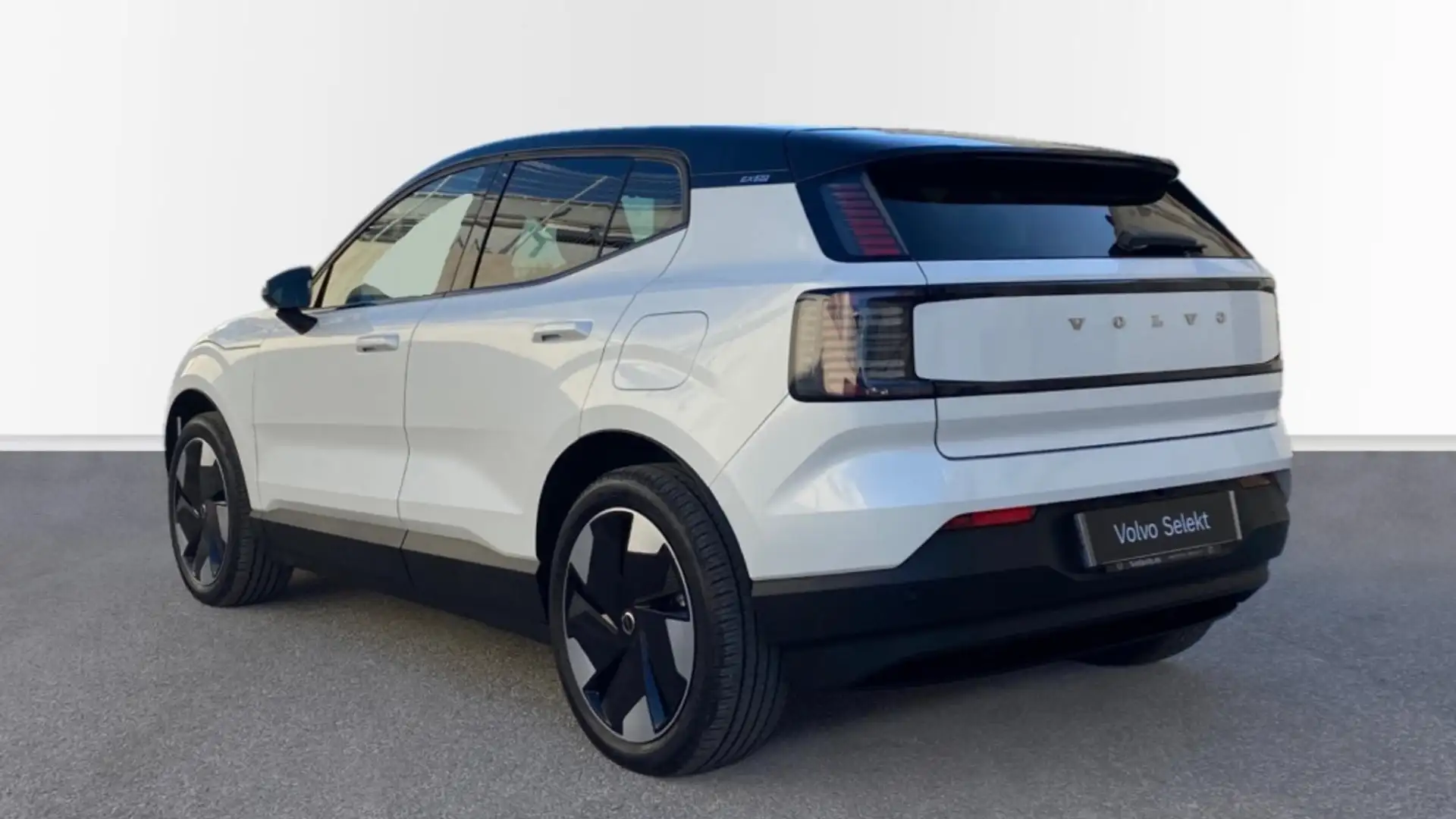 Volvo EX30 Single Extended Range Plus RWD - 2