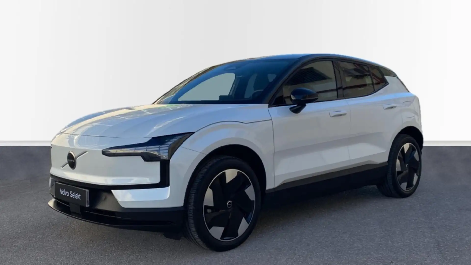 Volvo EX30 Single Extended Range Plus RWD - 1