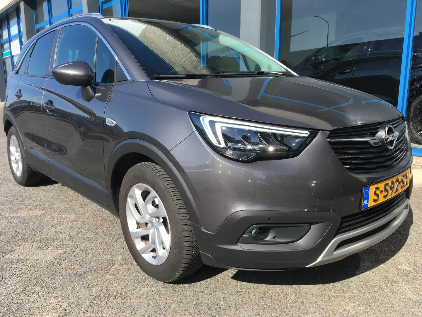 Opel Crossland X 1.2 Edition Grijs - 1