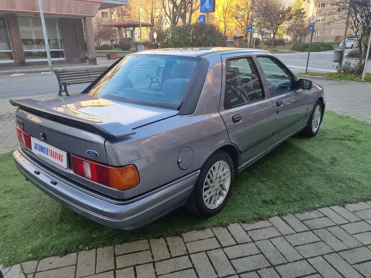 Ford Sierra 4p 2.0 Cosworth Tettuccio apribile, foto 6