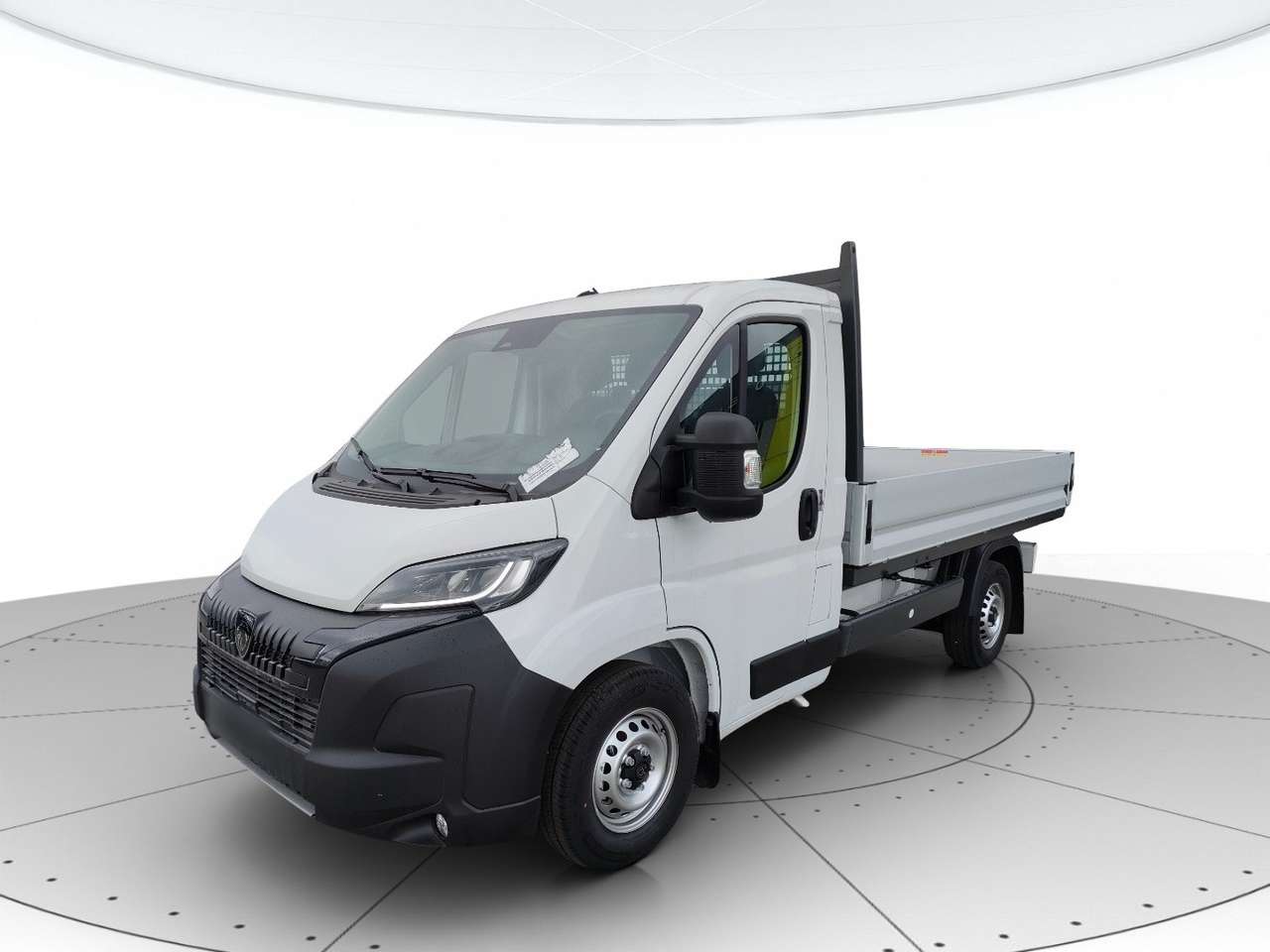 Peugeot Boxer Autocarro 435 L2 BlueHDi 140 S&S Cassone Fis
