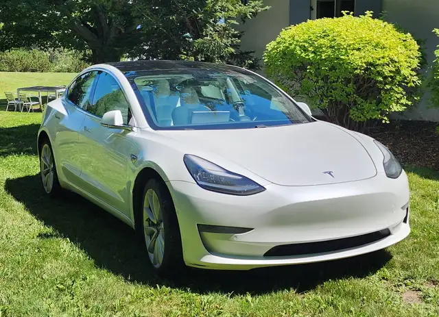 Tesla Model 3 2019