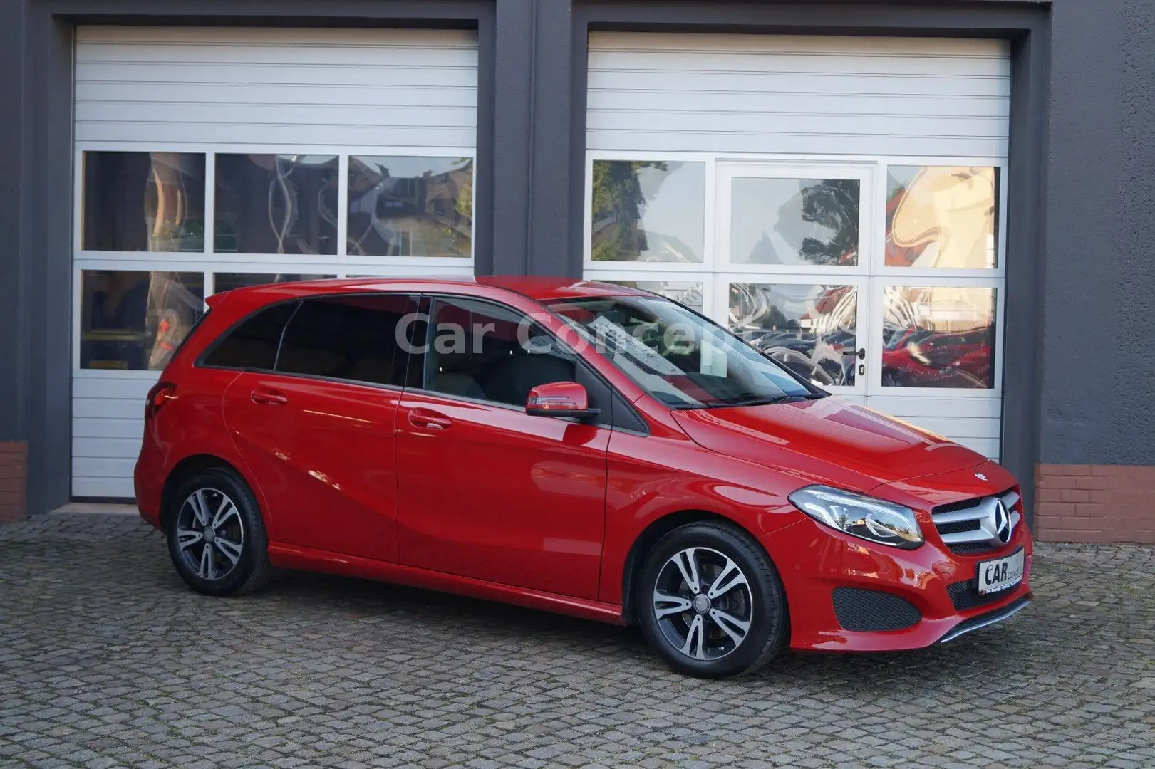 Mercedes-Benz B 220 4Matic *LED/Leder/Standhz.* Rojo - 2
