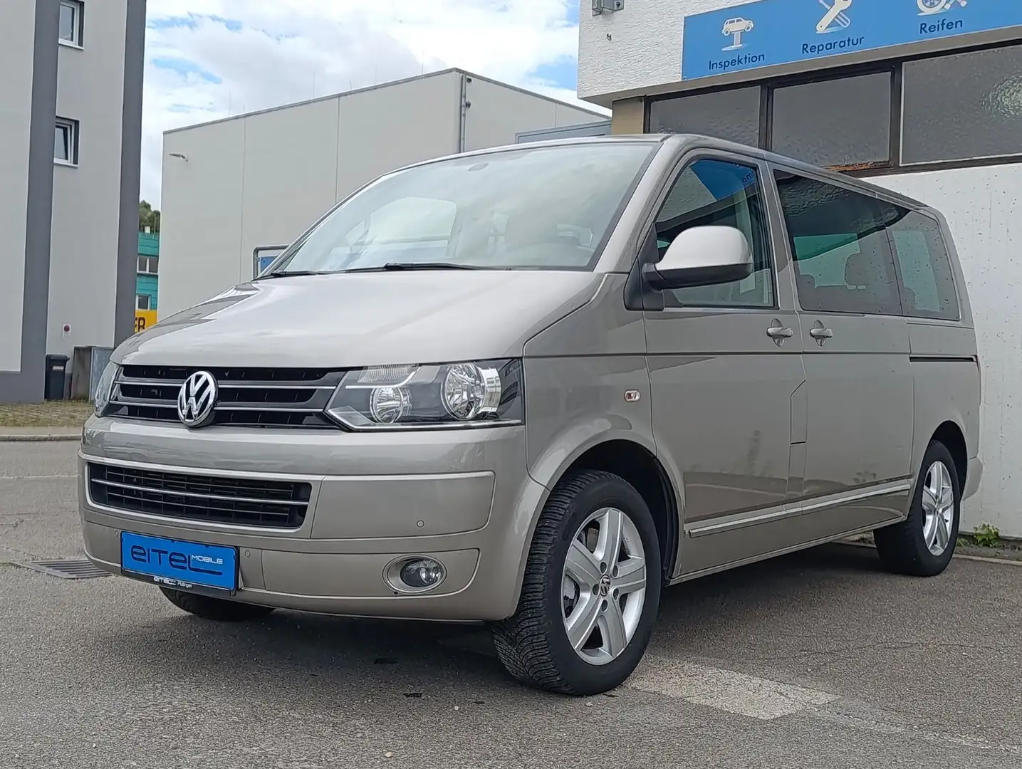 Volkswagen T5 Multivan Highline Navi Standheizung Sitzhzng Beige - 1