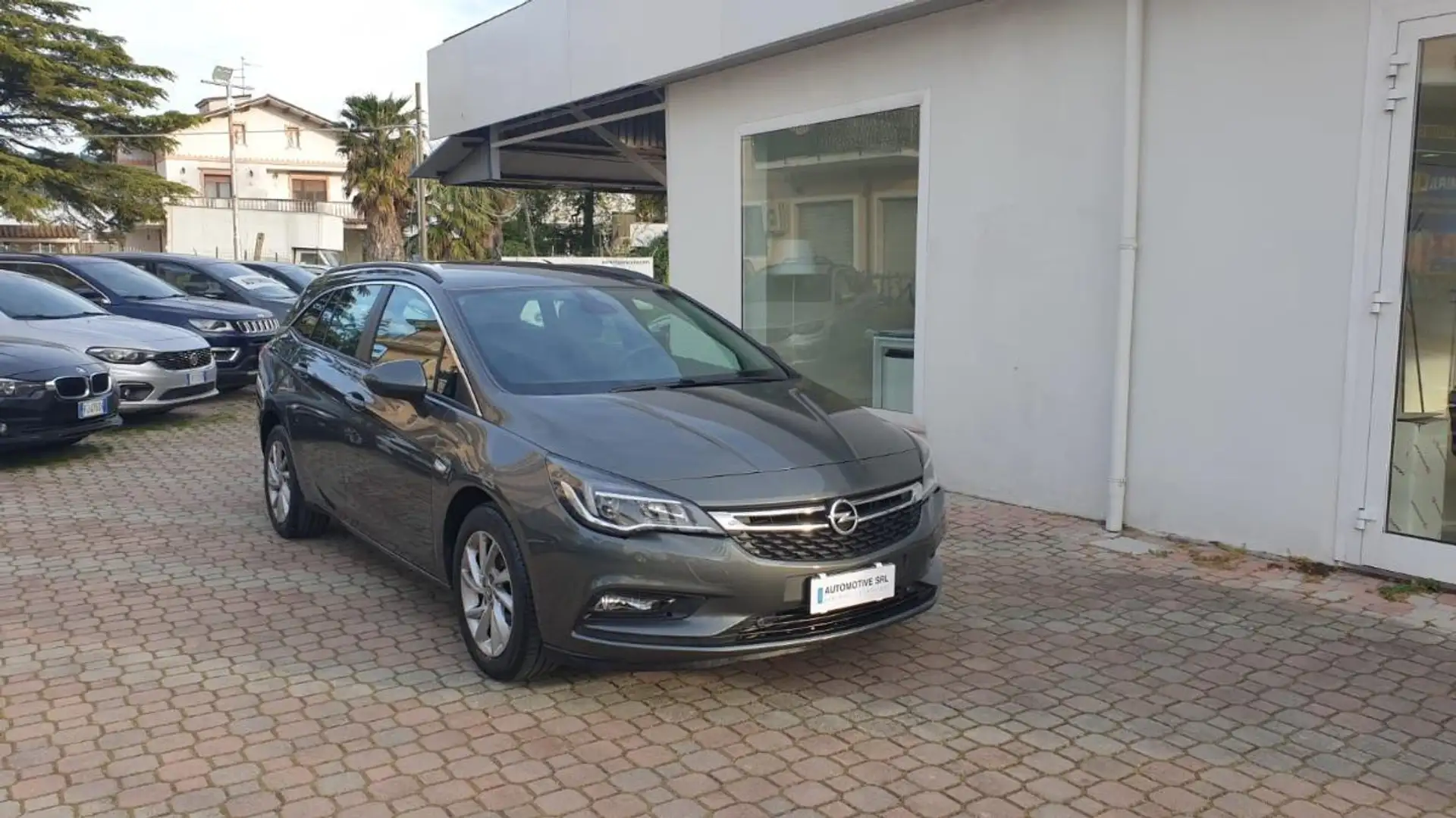 Opel Astra 1.6 CDTi 136 CV S&S ST Business Gris - 2