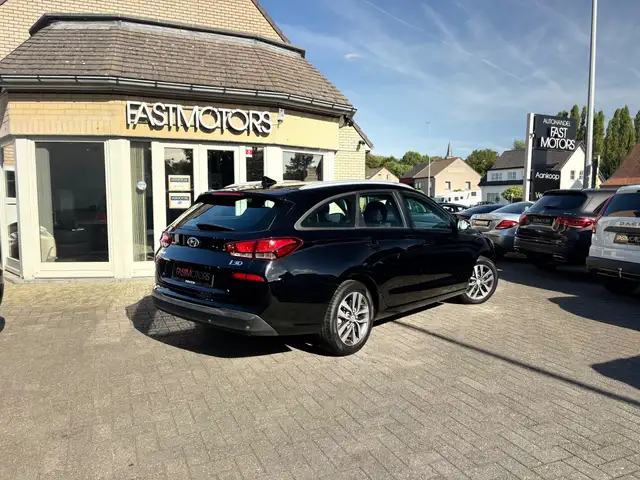 Hyundai I30 view 4
