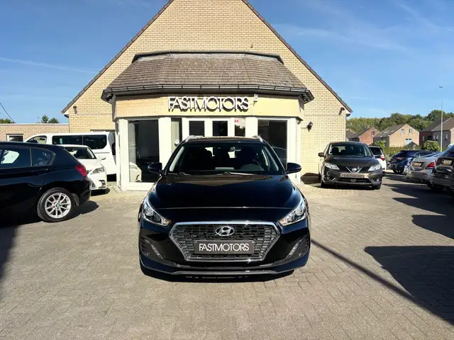 Hyundai I30 view 2