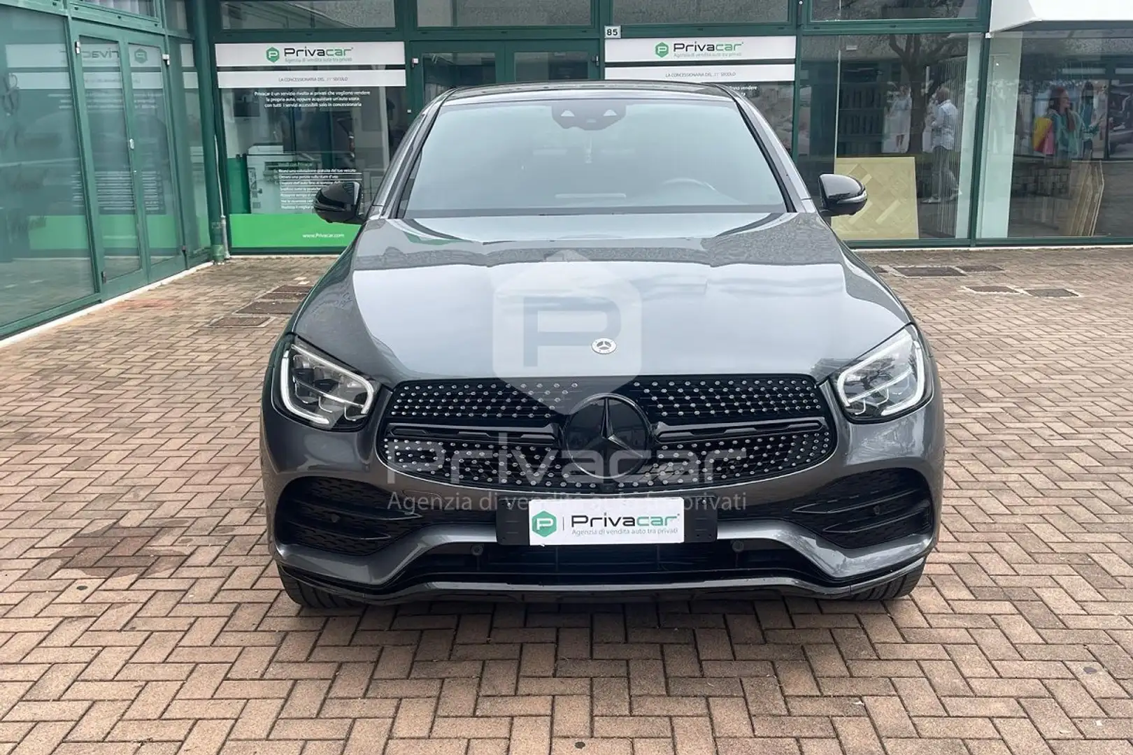 Mercedes-Benz GLC 300 GLC 300 de 4Matic EQ-Power Coupé Premium Zilver - 2