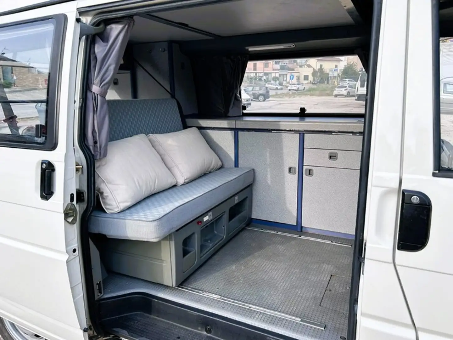 Volkswagen T4 California Caravelle 1.9 td - 1