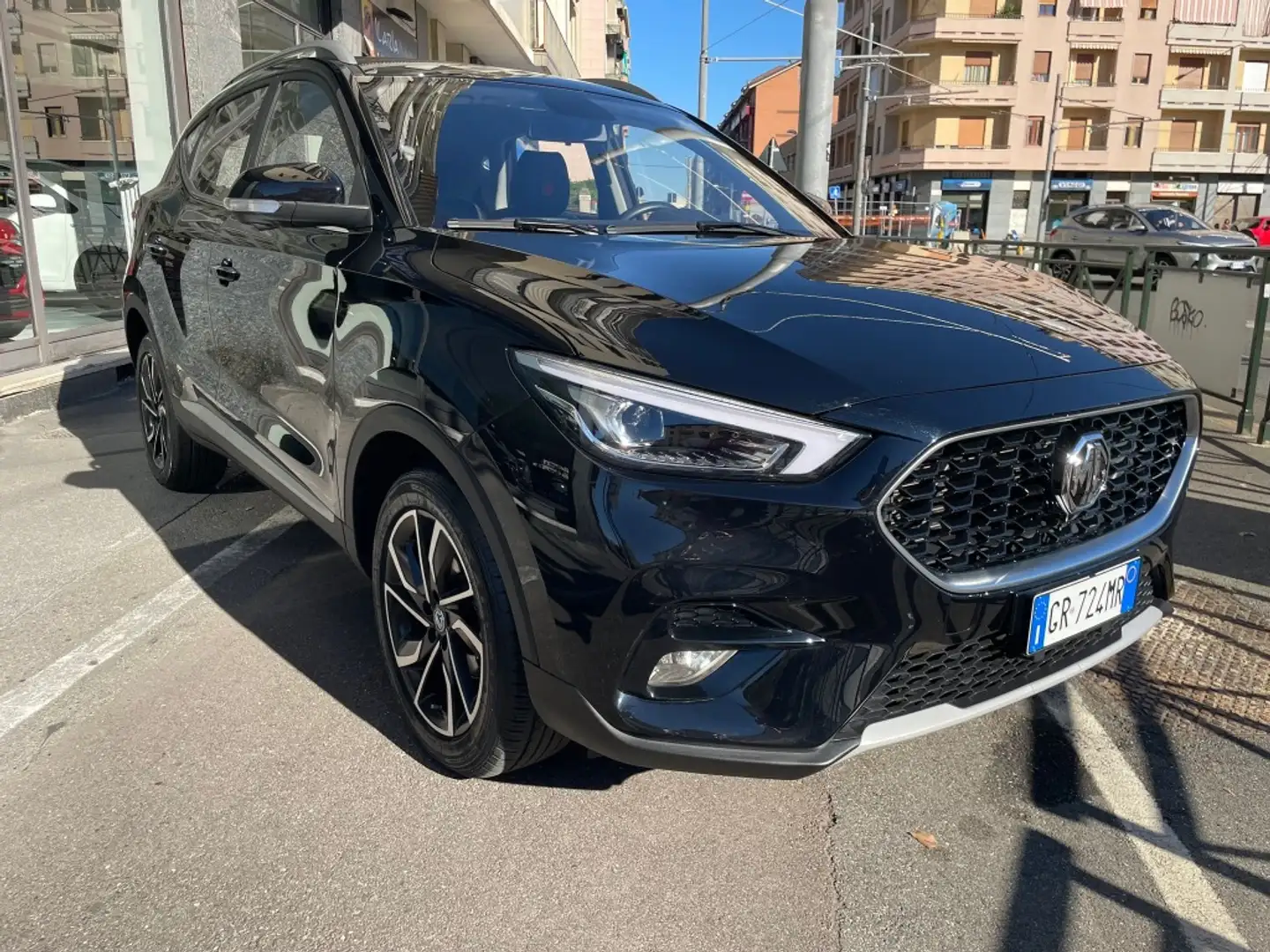 MG ZS 1.5 Luxury Negro - 1