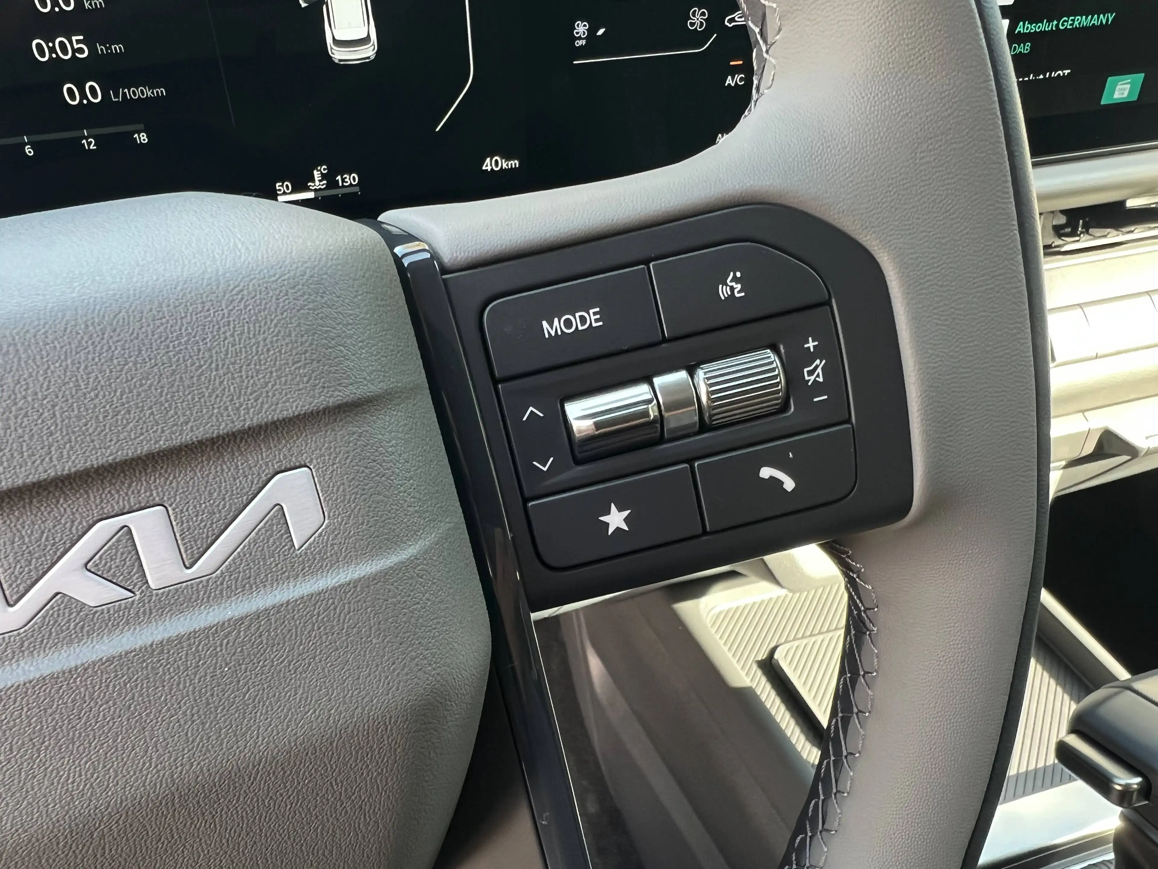 Kia Seltos 1.6 T-GDI 132 kW Vision DCT — photo 12