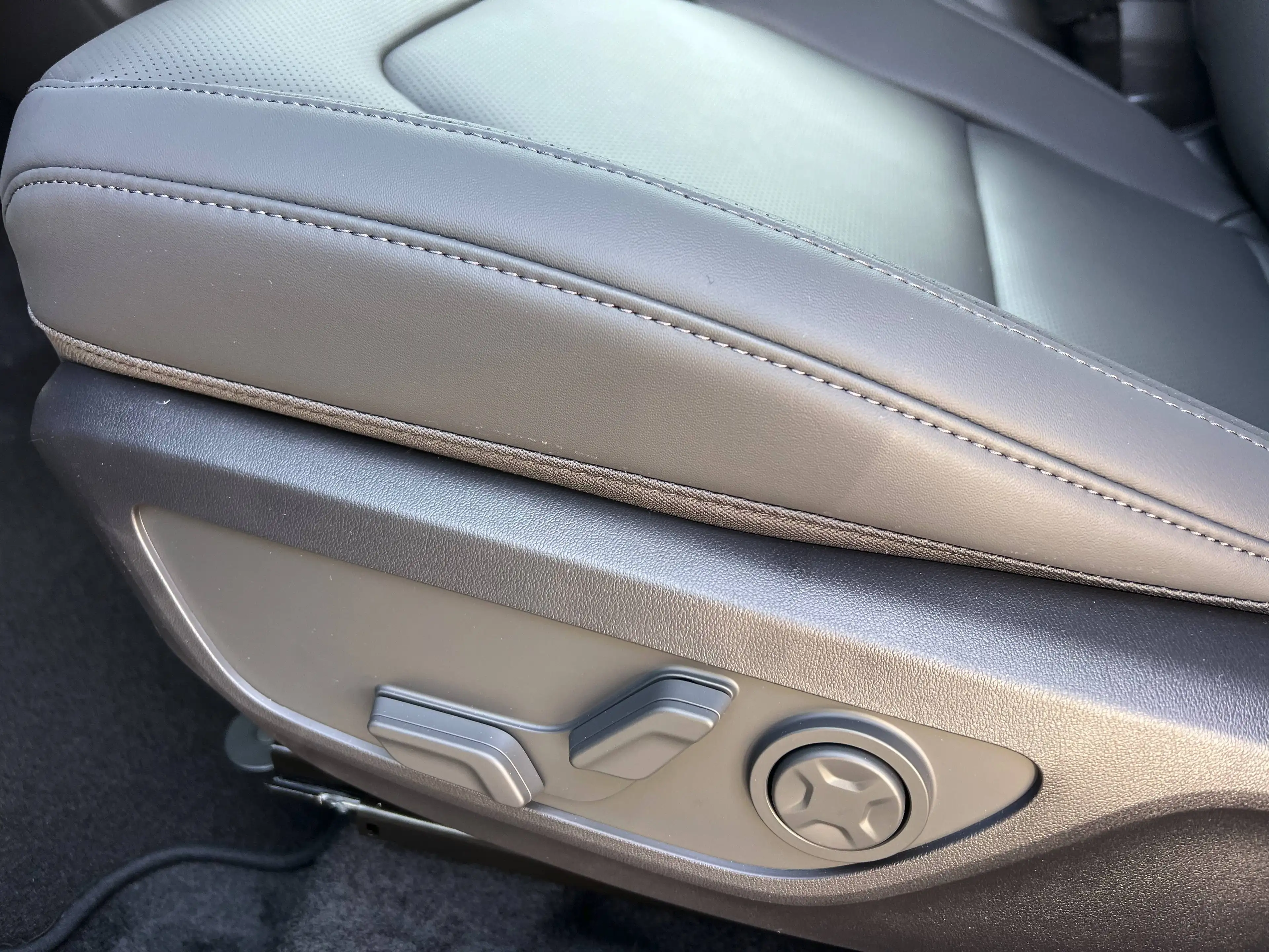 Kia Seltos 1.6 T-GDI 132 kW Vision DCT — photo 11