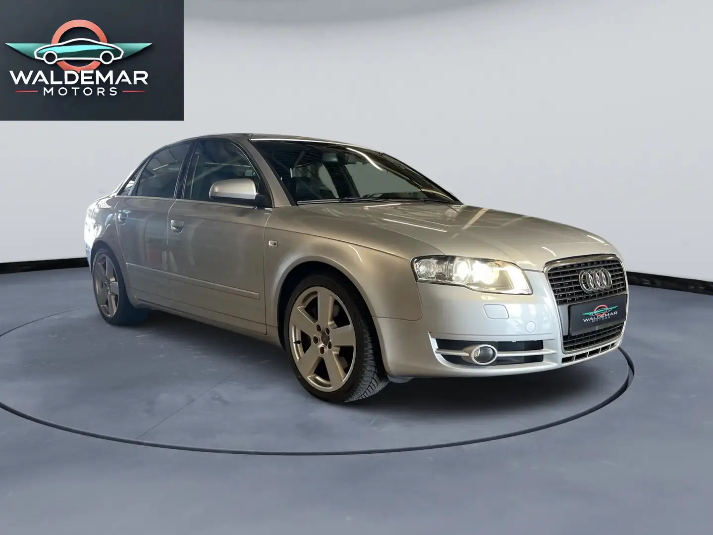 Audi A4 2.0 Turbo 16v FSI S line  multitronic Silver - 2