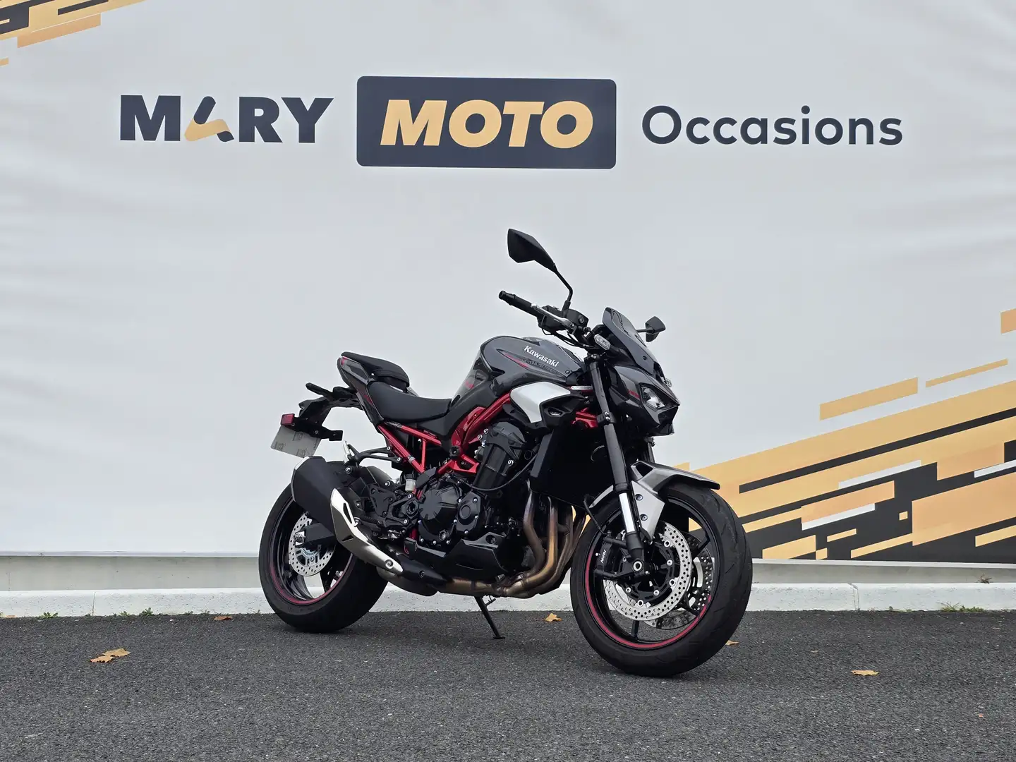 Kawasaki Z 900 Rouge - 2