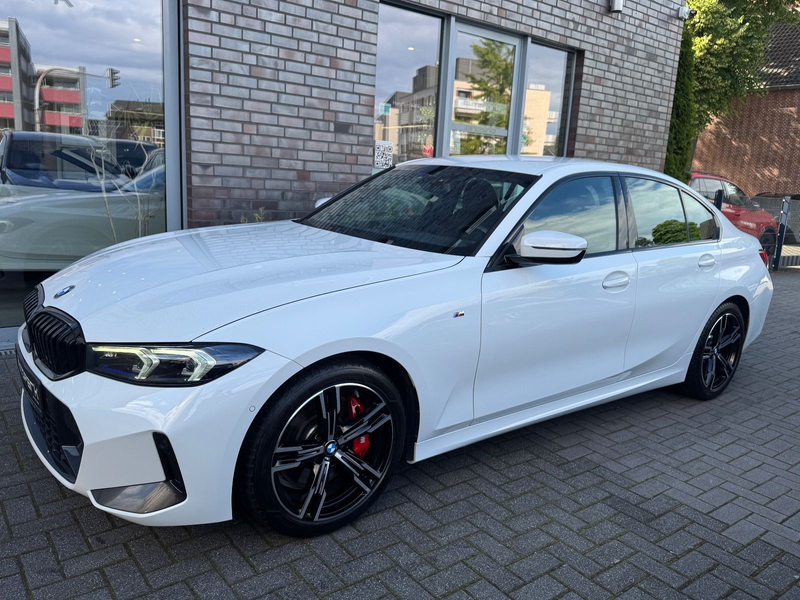 BMW 320 d Limousine M SPORT PRO WIDE Kamera AdLED LHZ — photo 11