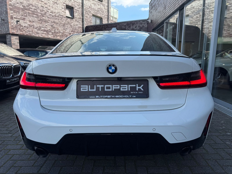 BMW 320 d Limousine M SPORT PRO WIDE Kamera AdLED LHZ — photo 7