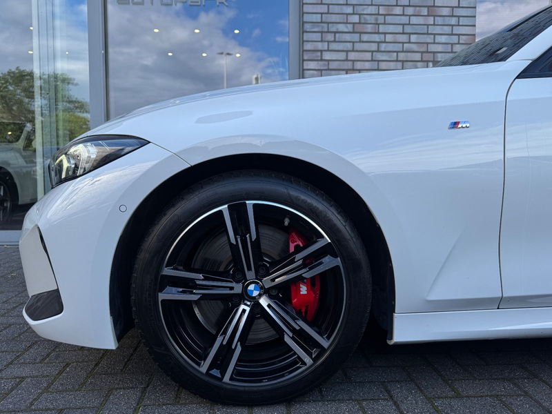 BMW 320 d Limousine M SPORT PRO WIDE Kamera AdLED LHZ — photo 12