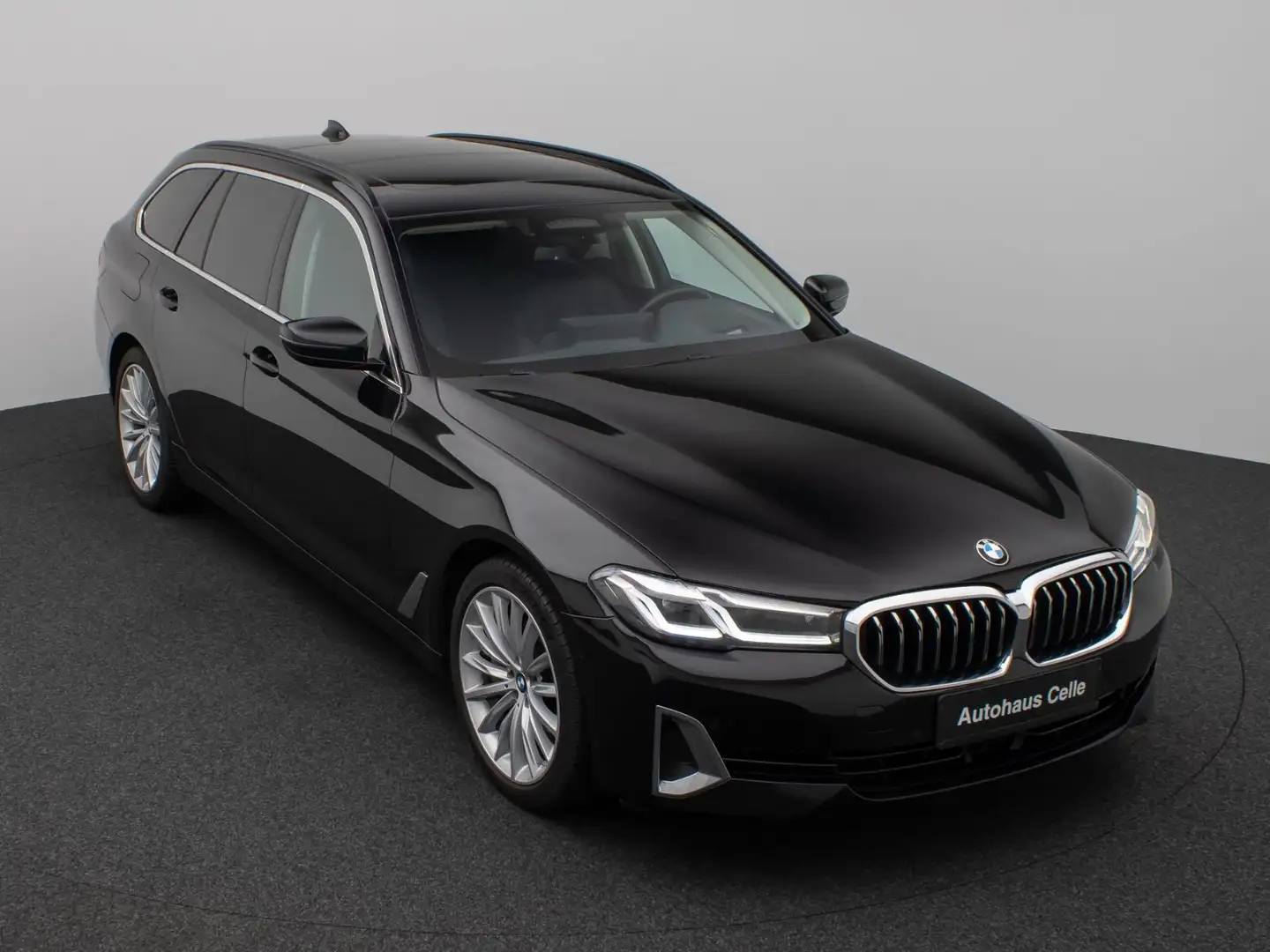 BMW 530 d xDr Tour AHK  Pano ACC HUD Komfortsitz Schwarz - 1