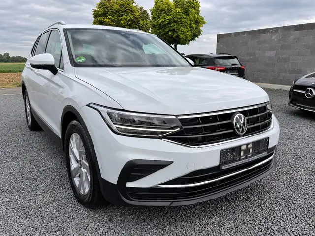 Volkswagen Tiguan Navi Kamera ACC LED SHZ LHZ IQ.