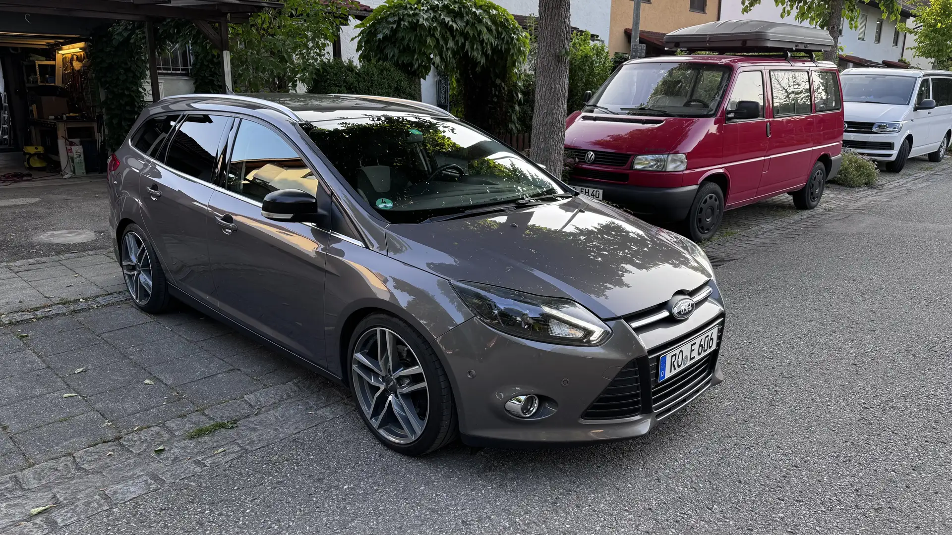 Ford Focus Turnier 1.6 EcoBoost, Ahk, Tüv Neu, Xenon - 1