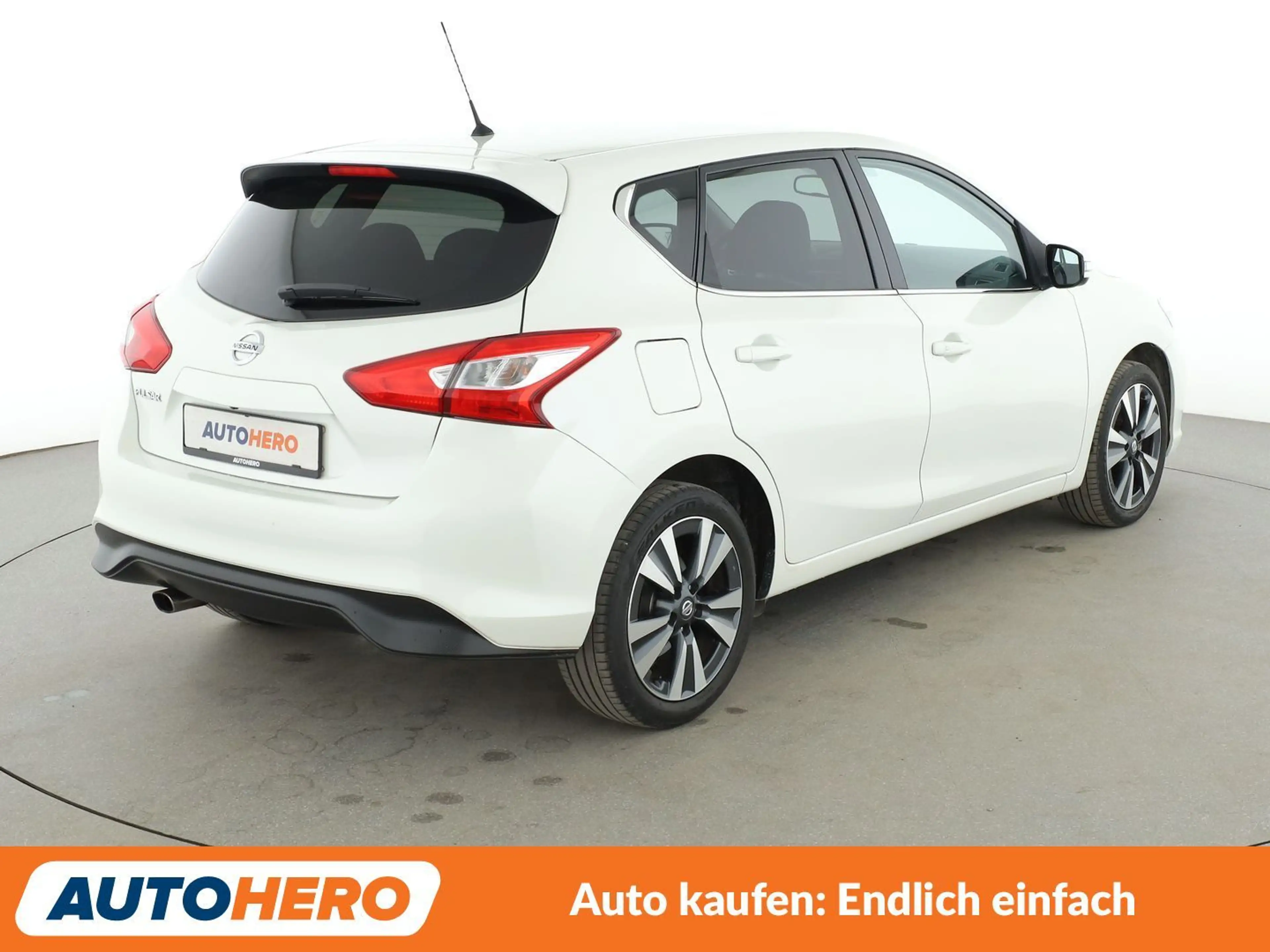 Nissan Pulsar 1.2 N-Connecta*NAVI*TEMPO*CAM*PDC*SHZ* — photo 6