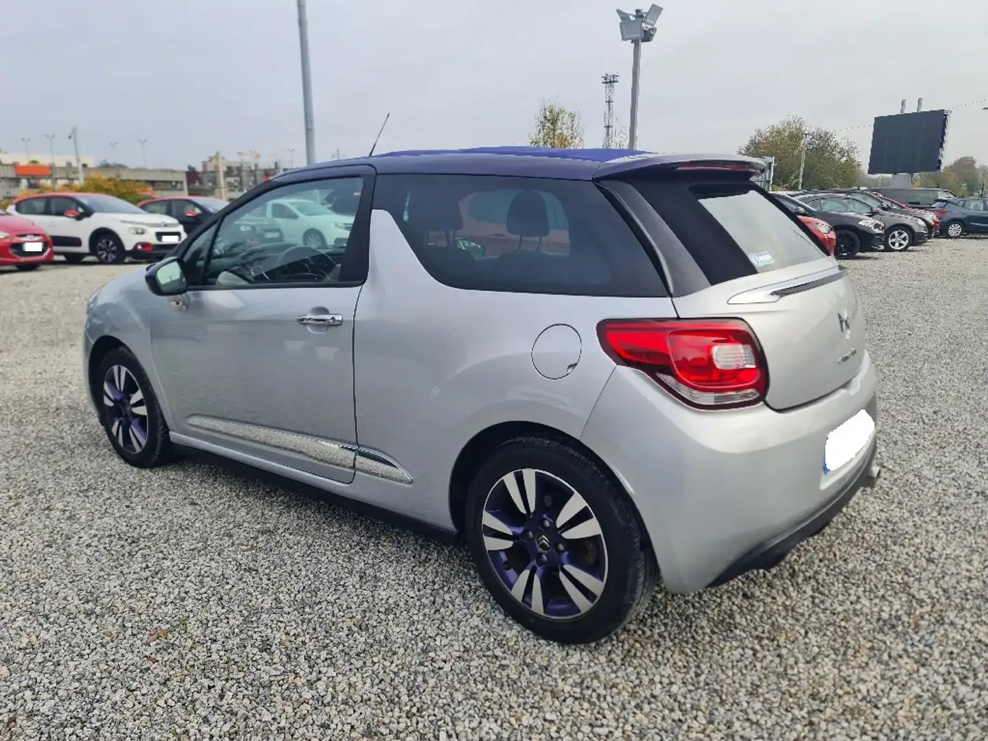 Citroen DS3 1.6L HDi 90 CV * PROBLEME CAPOTE * VENDU EN L\u0027ETAT - 2