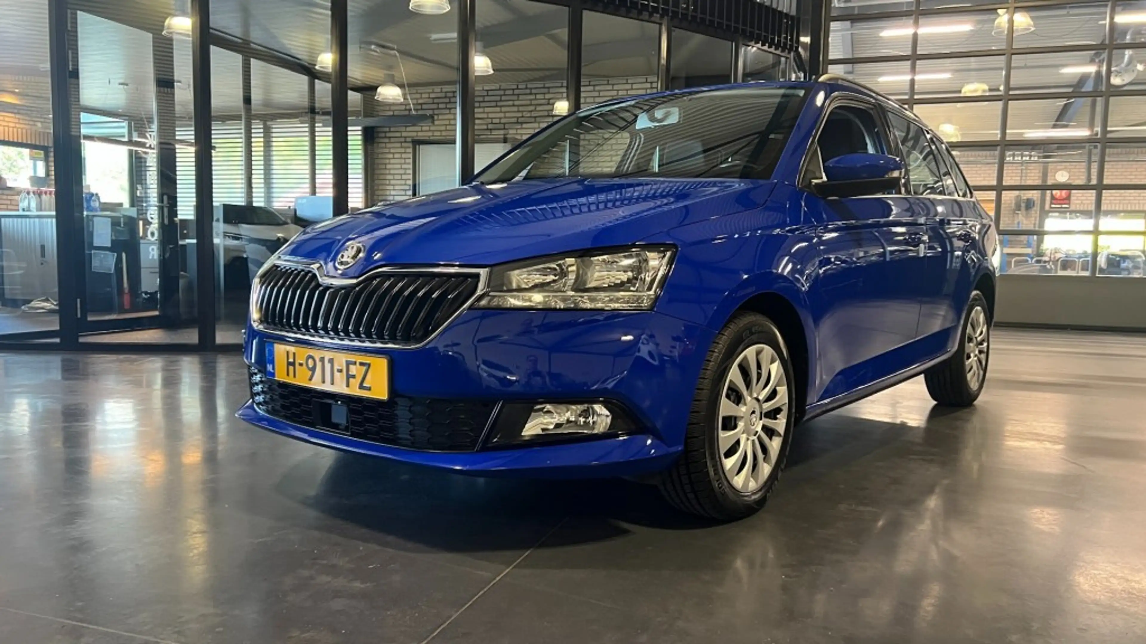 Skoda Fabia 1.0 TSI AMBITION — photo 2