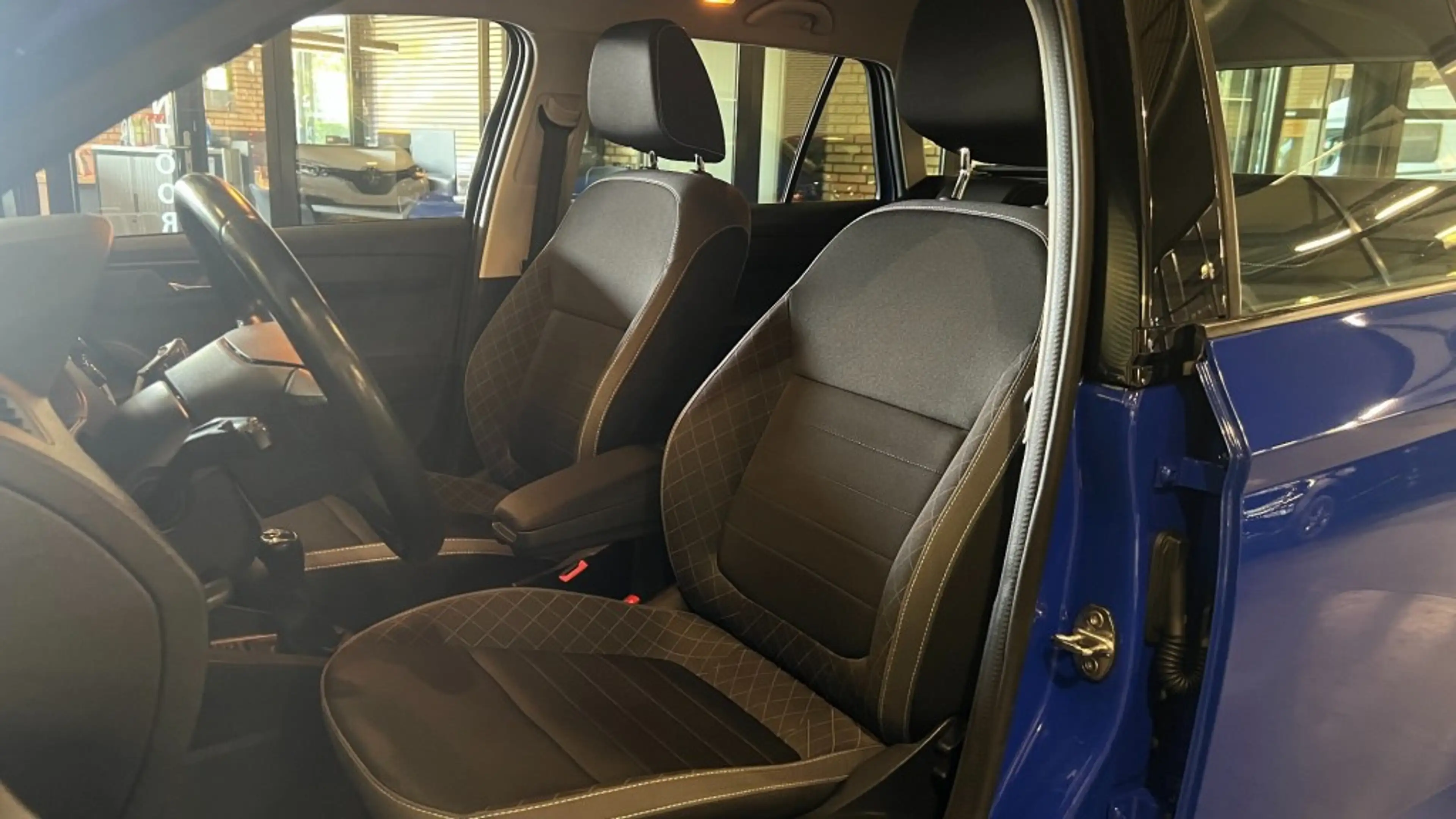 Skoda Fabia 1.0 TSI AMBITION — photo 47